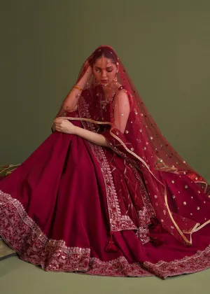 Bright Red Classic Pakistani Wedding Wear Sleeveless Pishwas Dupatta