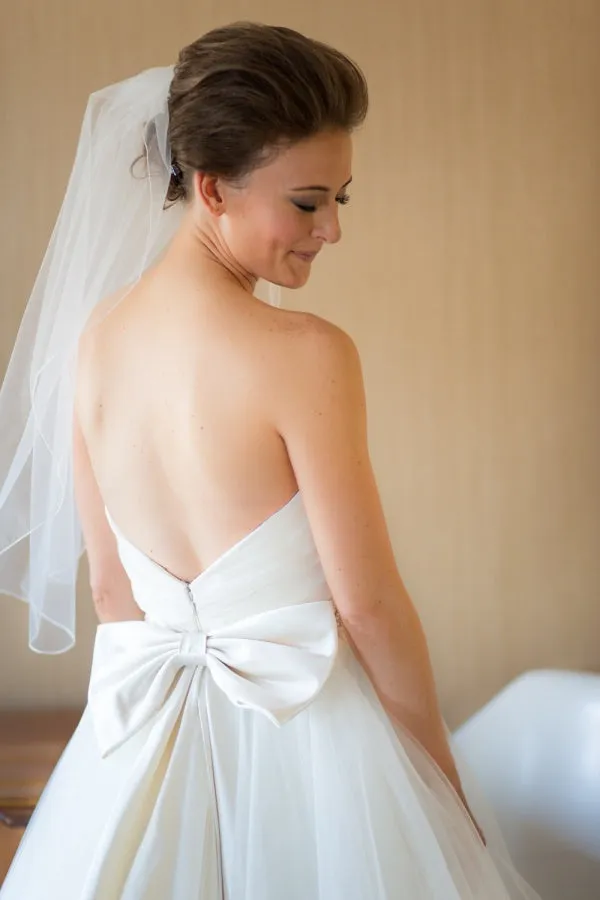 Classic Ivory Wedding Dresses with Big Bow Back
