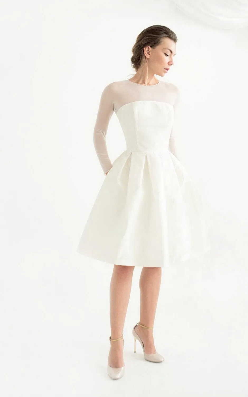Knee-Length Long Sleeve Taffeta Weddig Dress-711757