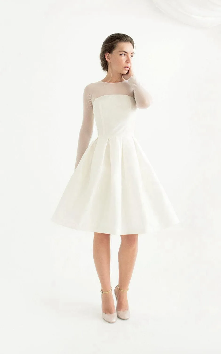 Knee-Length Long Sleeve Taffeta Weddig Dress-711757