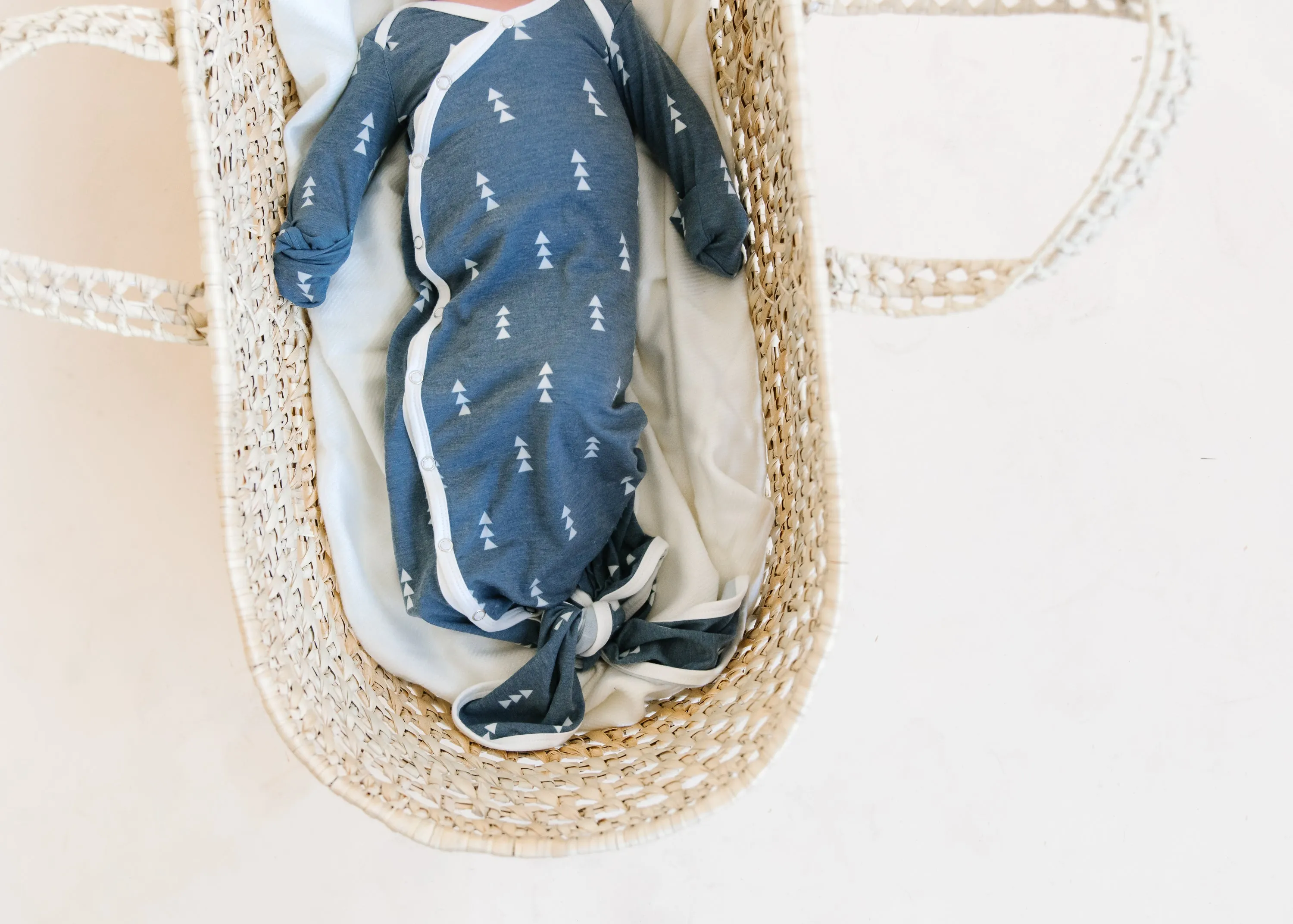 Newborn Knotted Gown - North