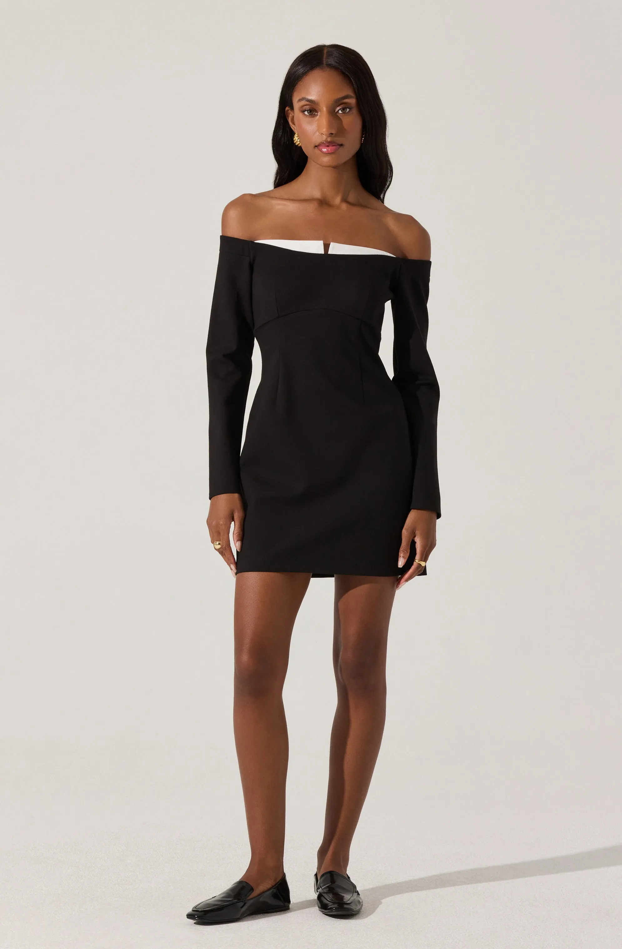 Off Shoulder Contrast Mini Dress
