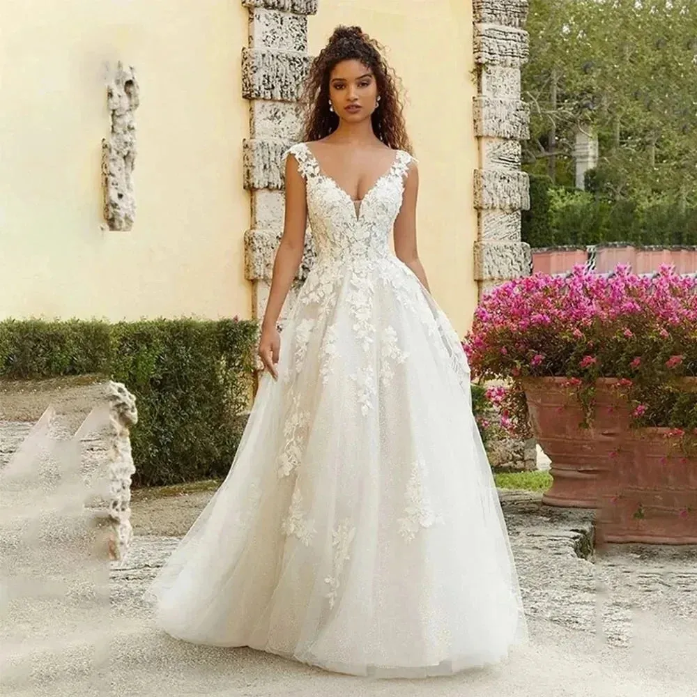 Sexy V Neck Vestidos De Novia Customized Open Back Lace BoHo Wedding Dresses Appliques Vestido De Noiva
