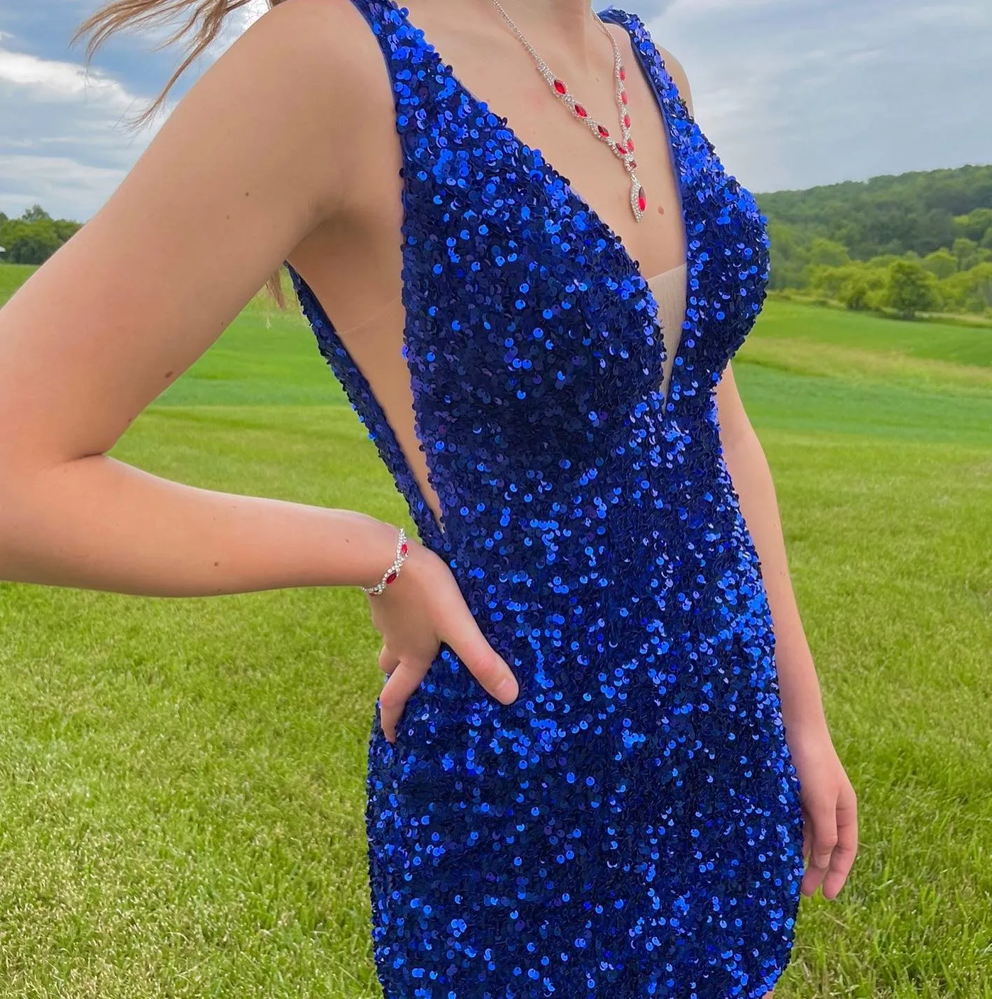 Short Sequin Prom Dresses Black Mermaid Tight Cocktail Dresses V Neck