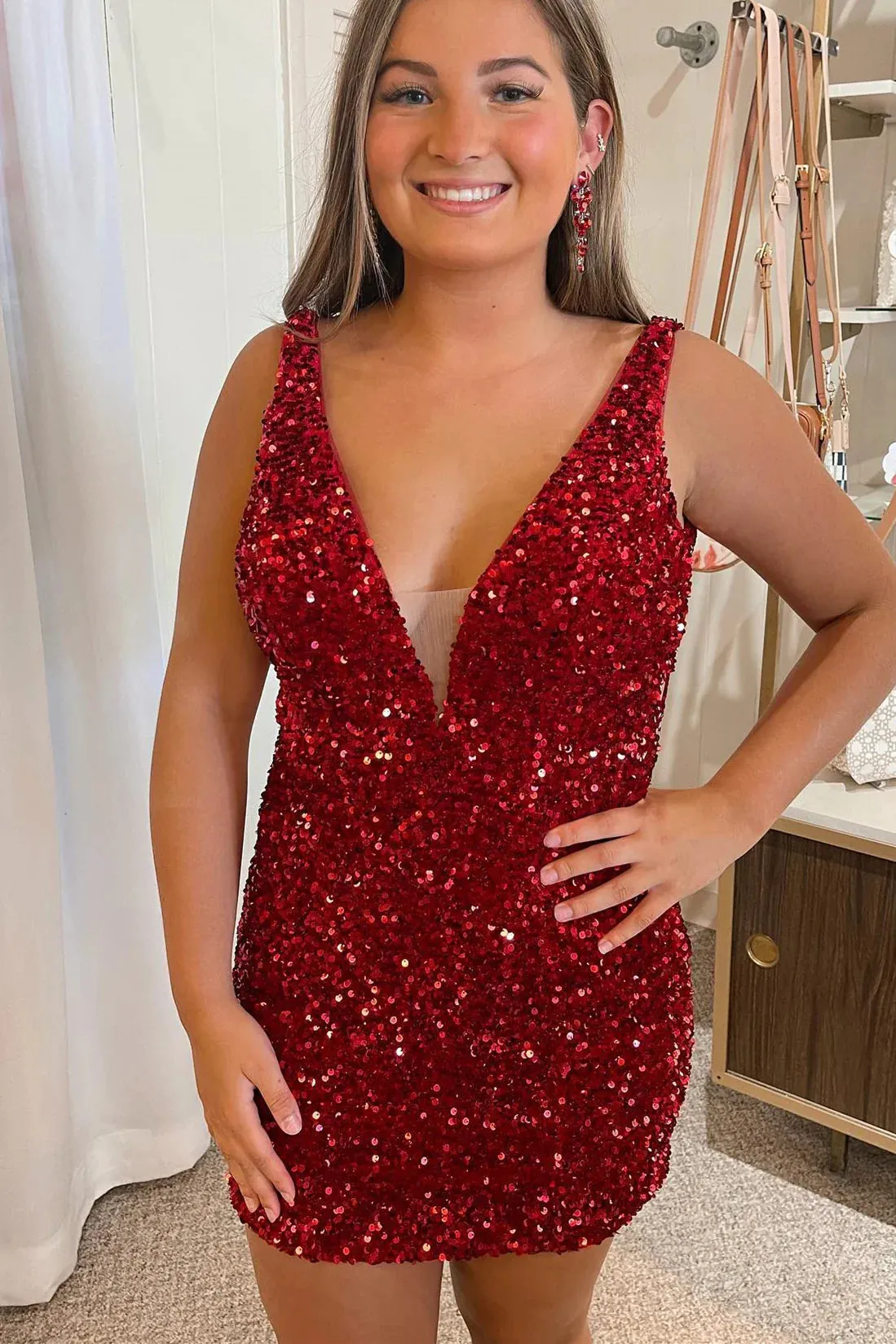 Short Sequin Prom Dresses Black Mermaid Tight Cocktail Dresses V Neck