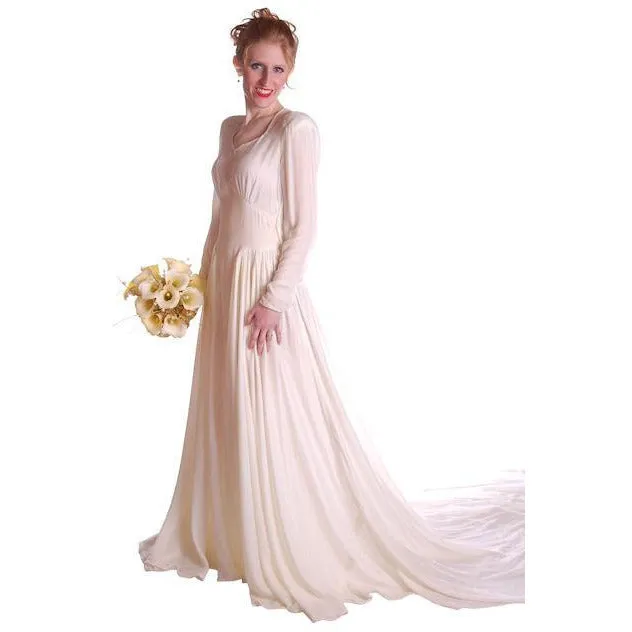 Stunning Vintage Winter White Silk Velvet Wedding Gown w/Train1940's Size Small