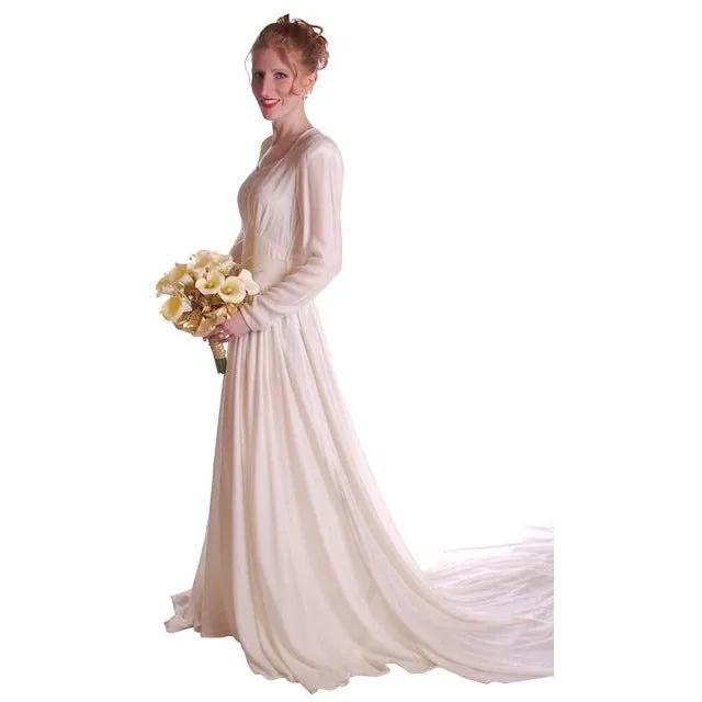 Stunning Vintage Winter White Silk Velvet Wedding Gown w/Train1940's Size Small