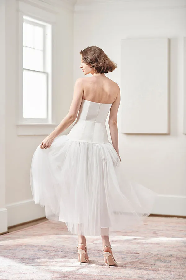 Try On Anna Cate Strapless Tulle Tea Length Rehearsal Dinner & Wedding Dress size 2