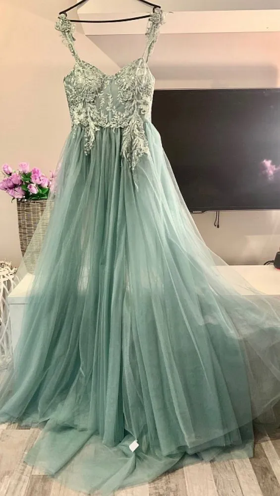 Wedding Dress Spaghetti Straps Lace Applique Wedding Gowns